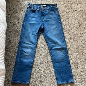 Levi Wedgie Straight Mom Jeans
